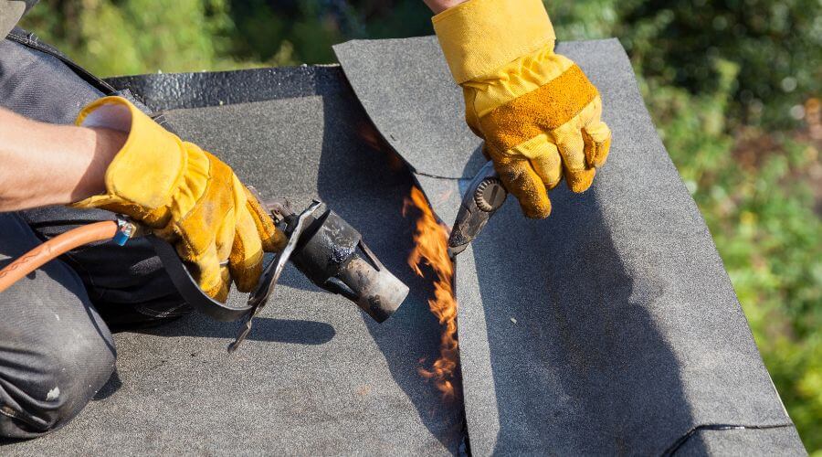 Professional residential roofers in Lizton, IN